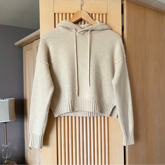 Aritzia The Group Babaton Luxe Cashmere Hoodie cream tan beige - Picture 4 of 9